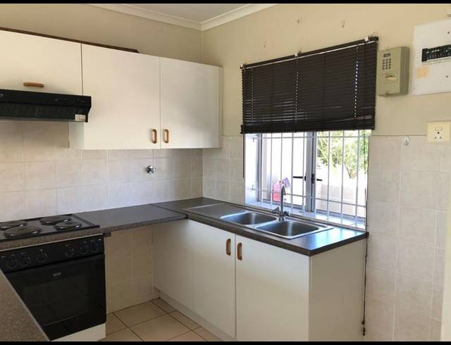 2 BEDROOM PROPERTY TO RENT IN KLEINBRON PARK